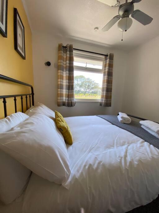 East Coast Chalets, Bee'S Knees @ California Sands Scratby Экстерьер фото